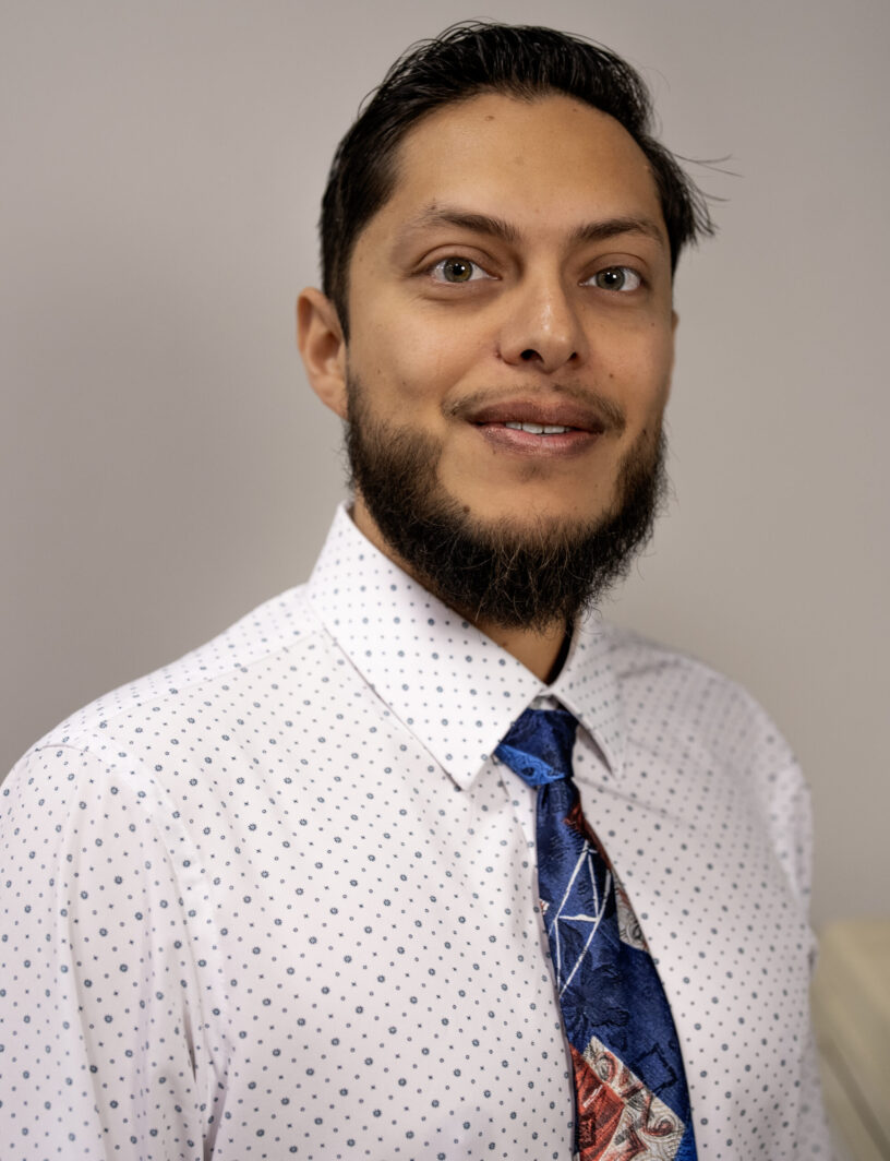 Robert Gunner 816 x 1064